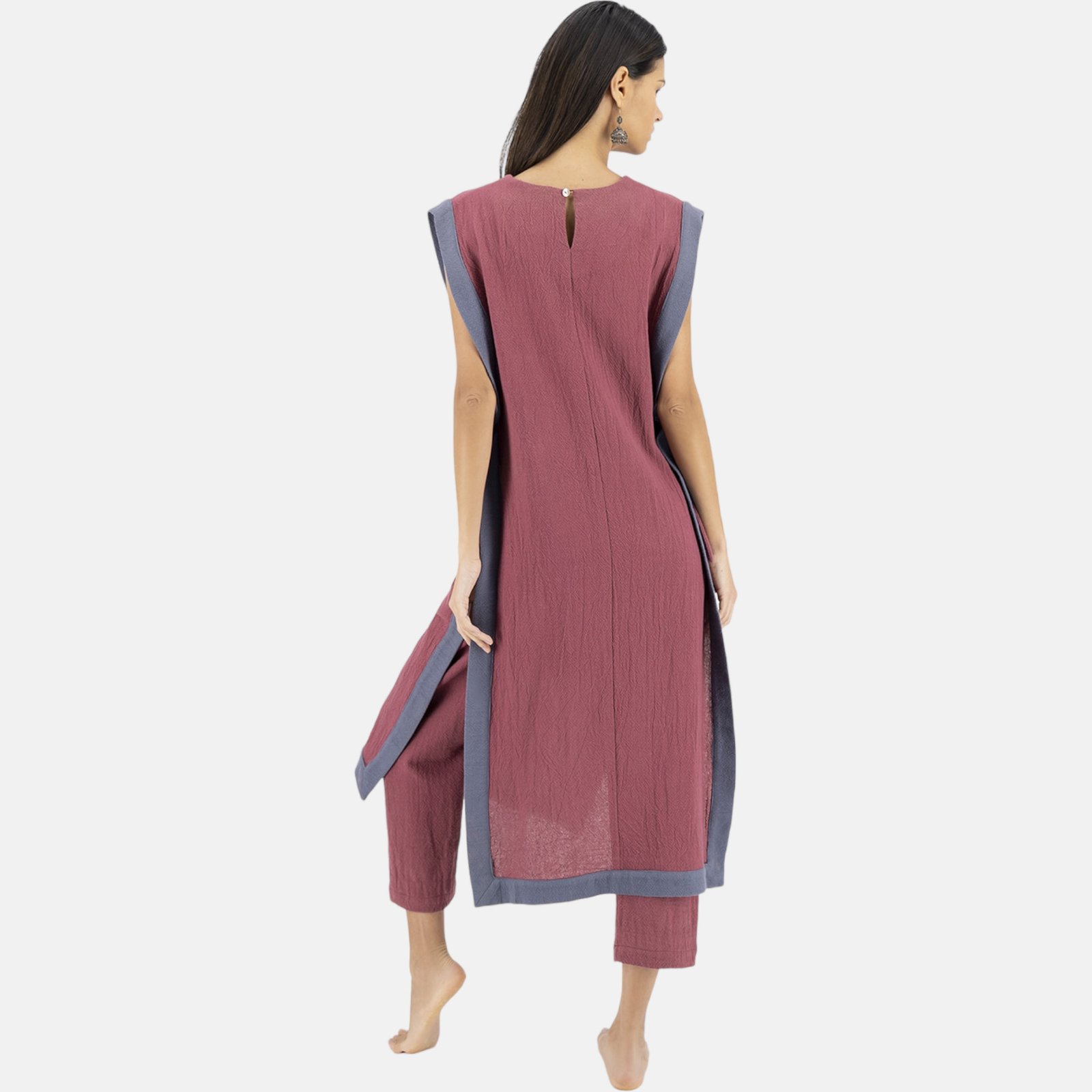 square-mk_23506_vin_azul_2_Capa_Merkaba_Vino_Mujer