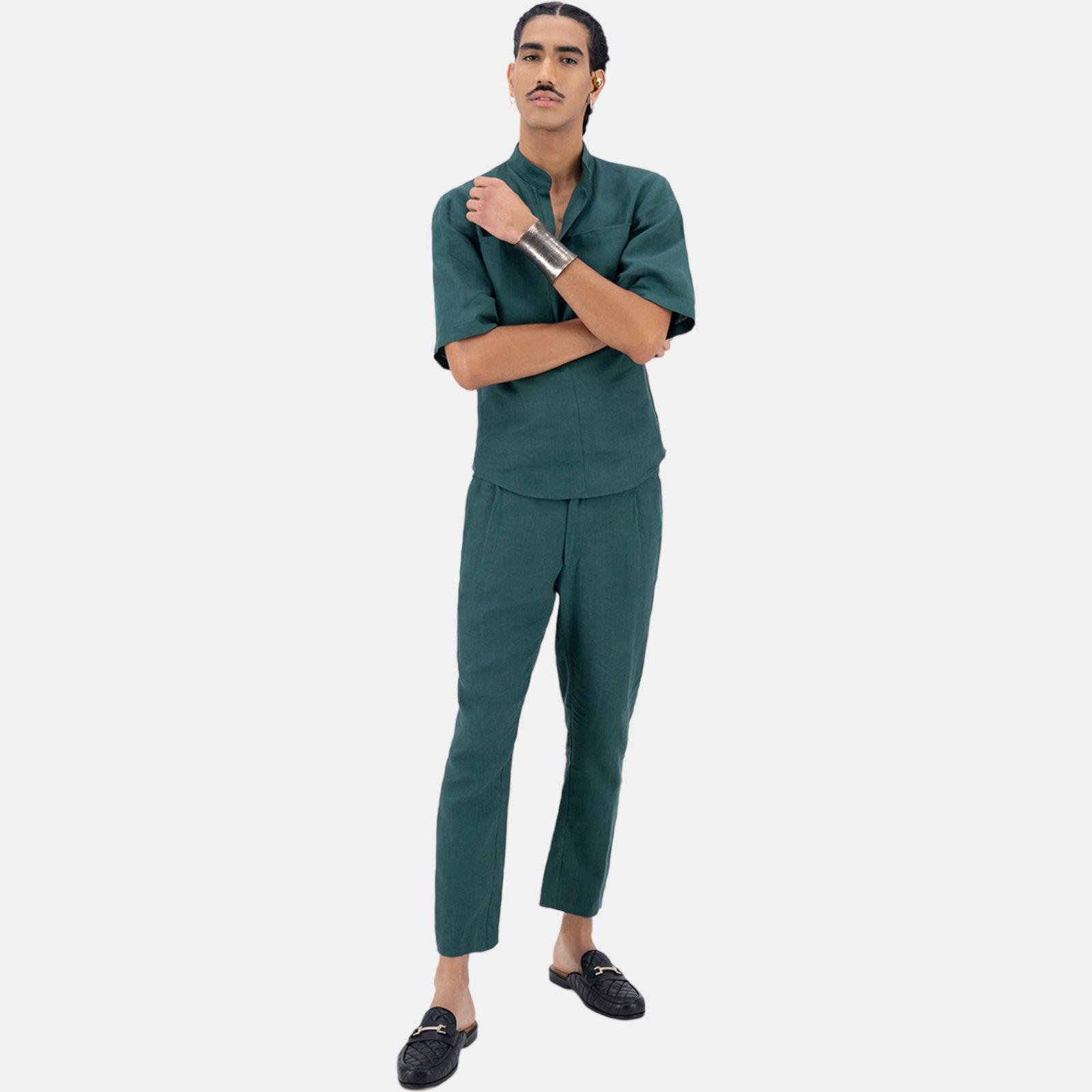 square-mk_23512_bot_editorial_raw_7_Camisa_Merkaba_Verde_botella_Hombre