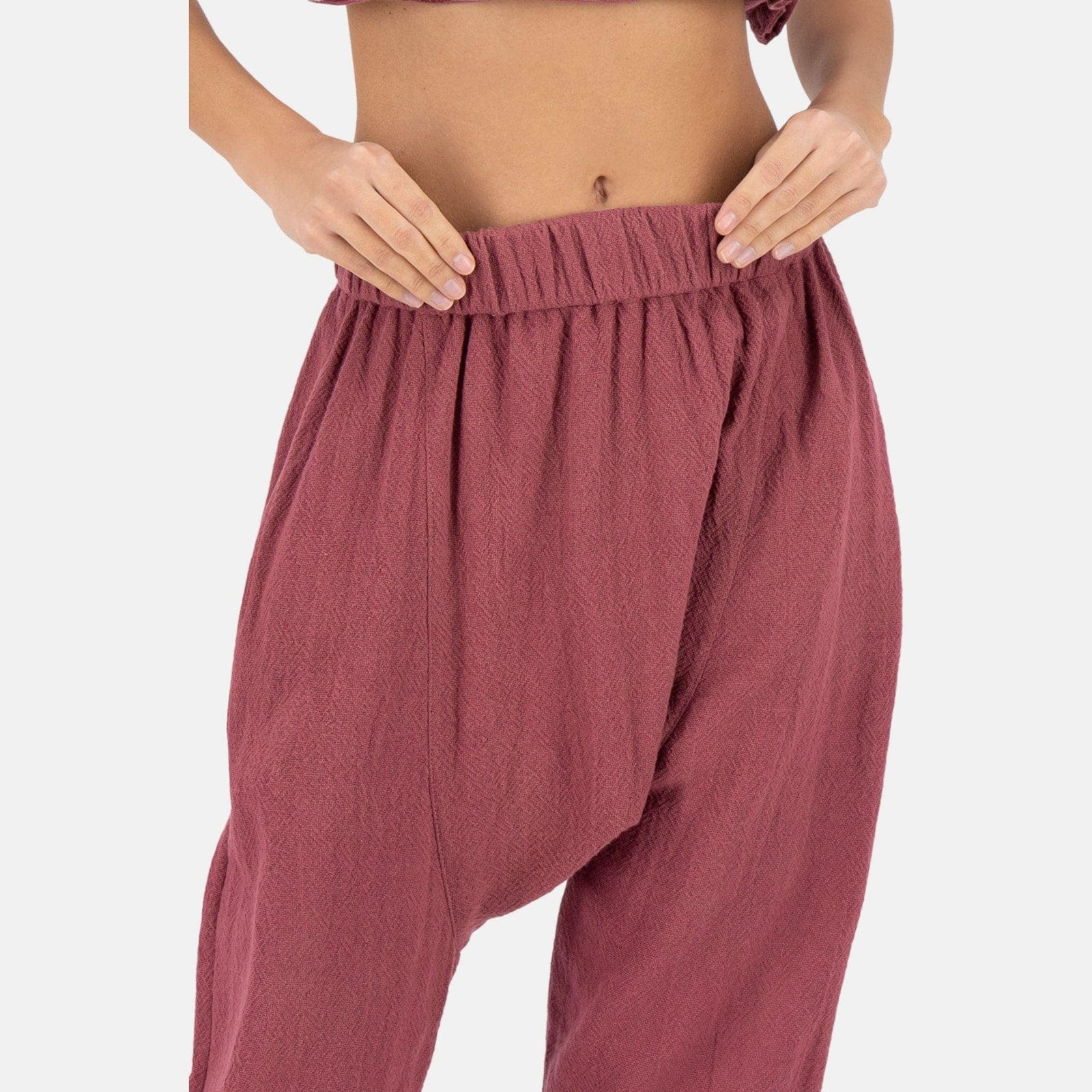 square-mk_23600_vin_ella_4_Pantalon_Baggie_Merkaba_Vino_Mujer